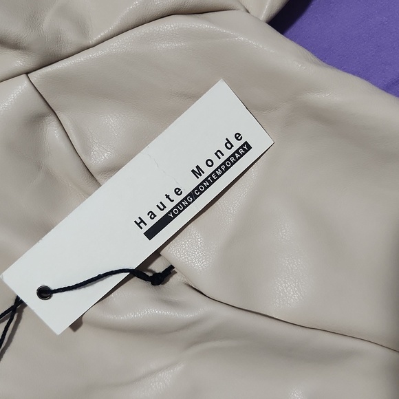 HAUTE MONDE Size S. Elegant Cream Puff Sleeve Top - Picture 10 of 12